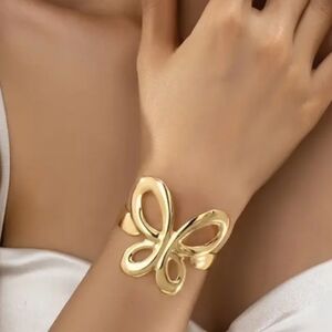 Brand New Top Fashion 14K Golden Plated Iron Bangle Bracelet
